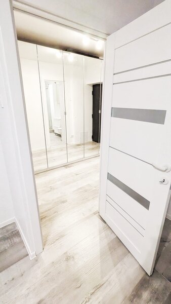 Proprietar, Vitan Mall, Nu Depinzi de Radet! Studio 44 mp, Tot Nou, Parcare