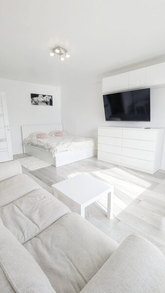 Proprietar, Vitan Mall, Nu Depinzi de Radet! Studio 44 mp, Tot Nou, Parcare