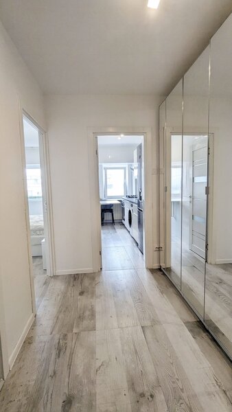 Proprietar, Vitan Mall, Nu Depinzi de Radet! Studio 44 mp, Tot Nou, Parcare